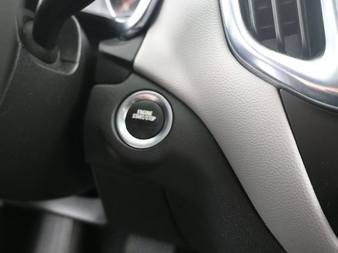 Used 2023 Chevrolet Equinox LT w/ Driver Convenience Package image 15