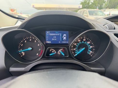 Used 2015 Ford Escape SE image 14