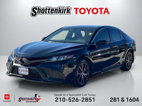 Certified 2021 Toyota Camry SE w/ Carpet Mat Package (TMS) image 1