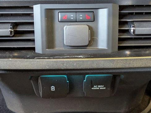 Certified 2023 Ford F150 Platinum w/ Equipment Group 701A High image 25