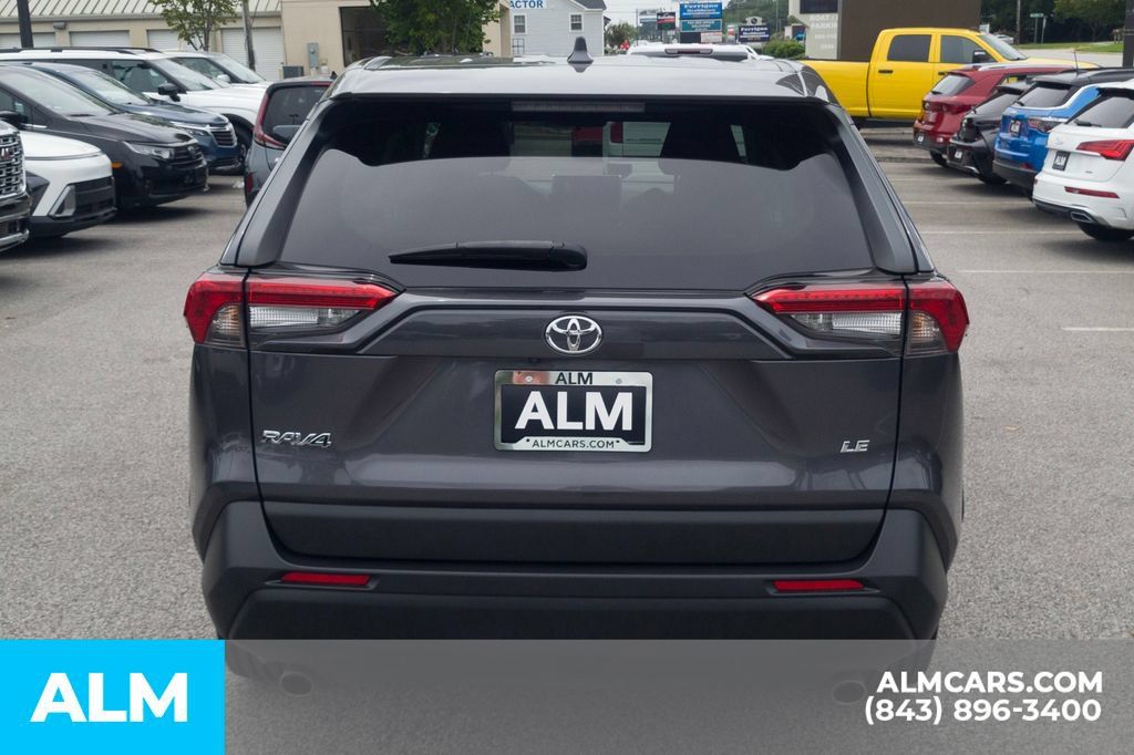Used 2023 Toyota RAV4 LE FWD image 6