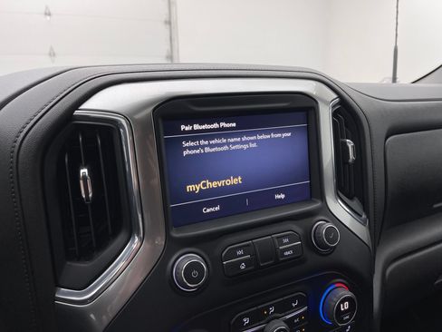 Used 2022 Chevrolet Silverado 3500 LTZ w/ LTZ Convenience Package AWD/4WD image 27