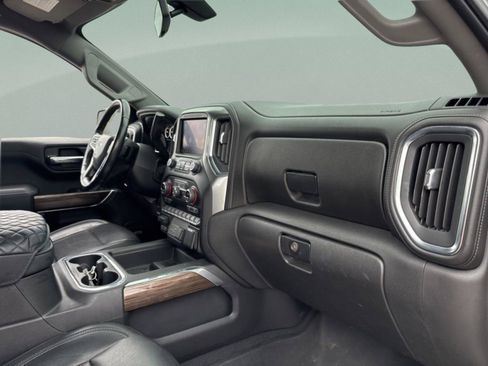 Used 2019 Chevrolet Silverado 1500 LT Trail Boss AWD/4WD image 39