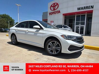 Used 2023 Volkswagen Jetta SE w/ Panoramic Sunroof Package
