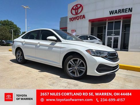 Used 2023 Volkswagen Jetta SE w/ Panoramic Sunroof Package FWD image 1
