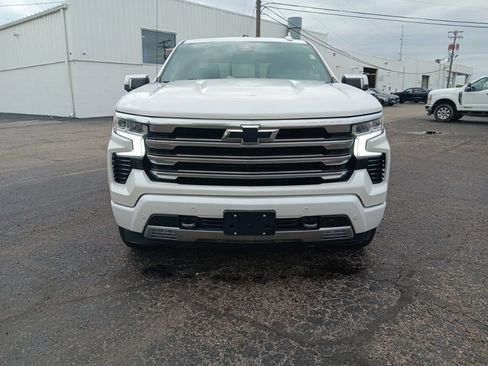 Used 2023 Chevrolet Silverado 1500 High Country w/ Technology Package AWD/4WD image 12