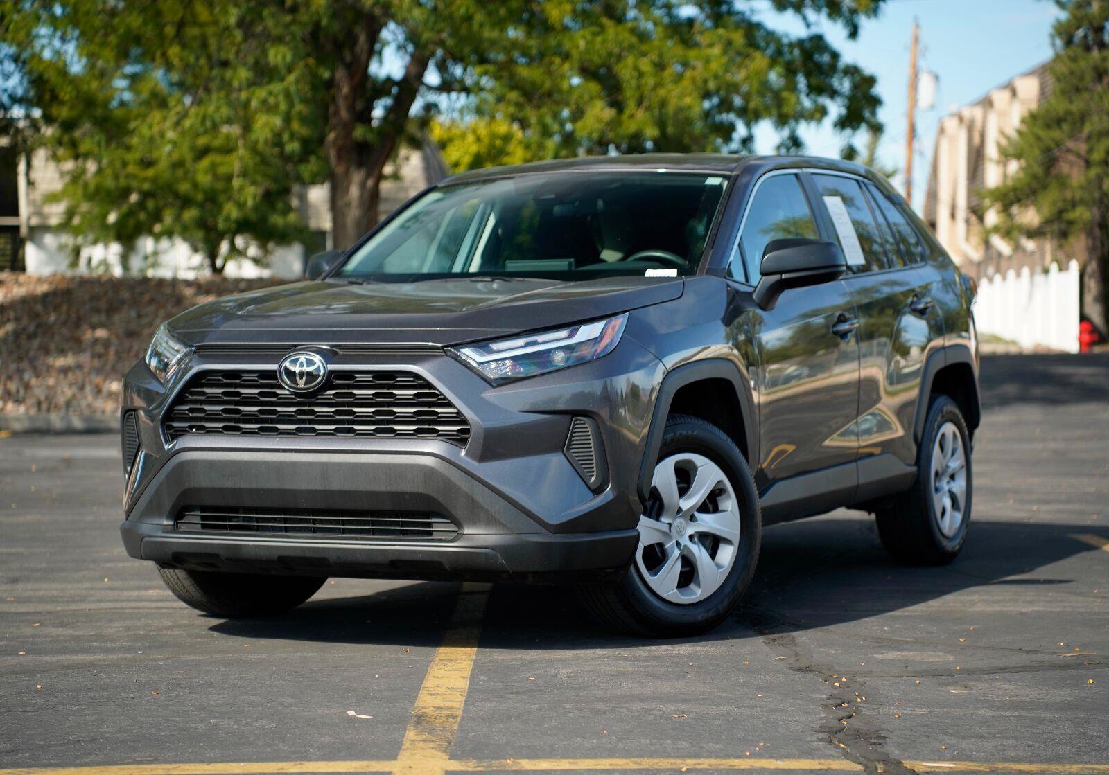 Used 2024 Toyota RAV4 LE AWD/4WD image 1