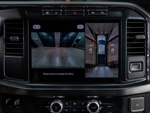 Used 2024 Ford F350 Lariat w/ Chrome Package image 26