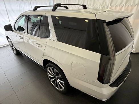 Used 2025 Cadillac Escalade Premium Luxury w/ Touring Package AWD/4WD image 3