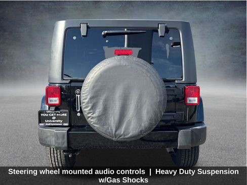 Used 2018 Jeep Wrangler Unlimited Sahara w/ Connectivity Group AWD/4WD image 7