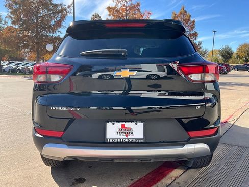 Used 2025 Chevrolet TrailBlazer LT image 7