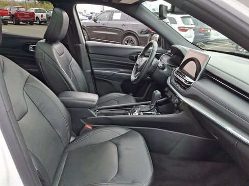 Used 2022 Jeep Compass High Altitude image 12