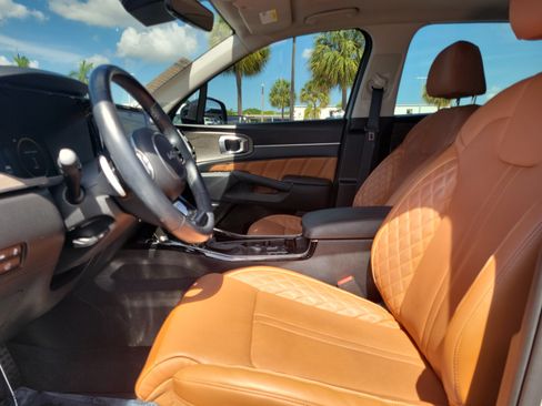 Used 2022 Kia Sorento SX Prestige w/ Rust Color Package AWD/4WD image 22