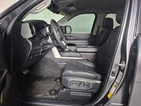 Used 2024 Toyota Tundra Limited w/ TRD Off-Road Package image 15