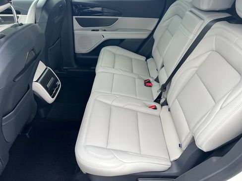 New 2026 Lincoln Nautilus Premier AWD/4WD image 21