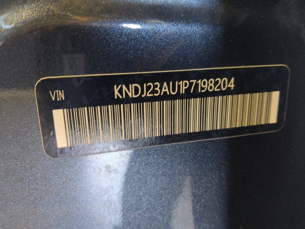 Used 2023 Kia Soul LX w/ Option Group 015 FWD image 33
