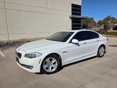 Used 2013 BMW 528i 528i Sedan 4D image 9