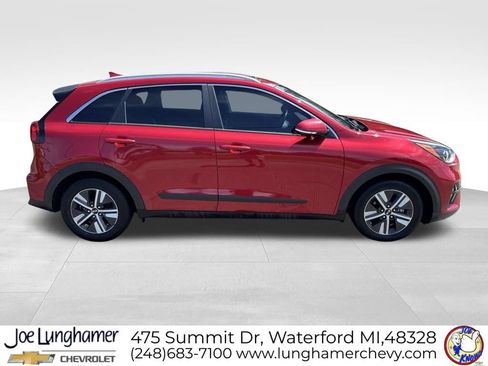 Used 2020 Kia Niro EX Premium FWD image 2