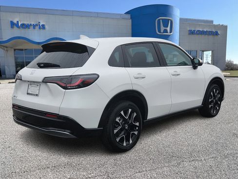 New 2026 Honda HR-V EX-L image 4