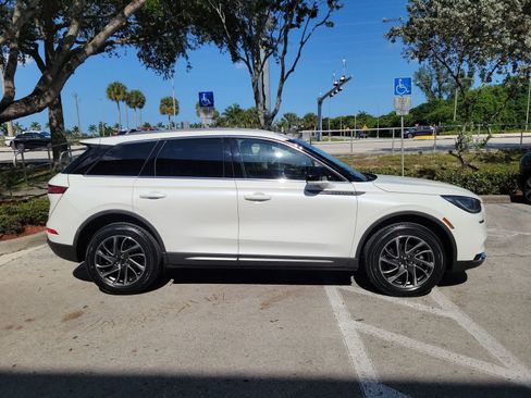 Used 2020 Lincoln Corsair FWD w/ Equipment Group 101A image 9