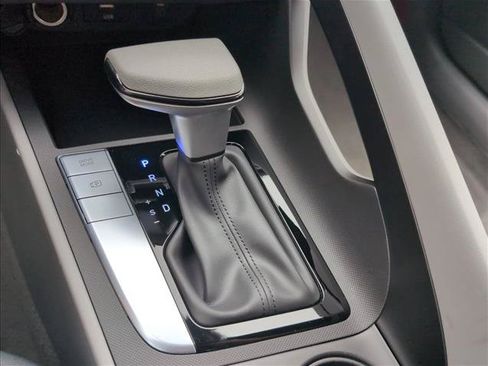 New 2026 Hyundai Elantra SE FWD image 15