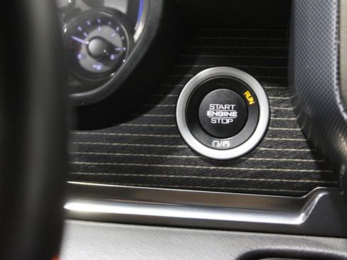 Used 2020 RAM 1500 Limited w/ Black Appearance Package image 21