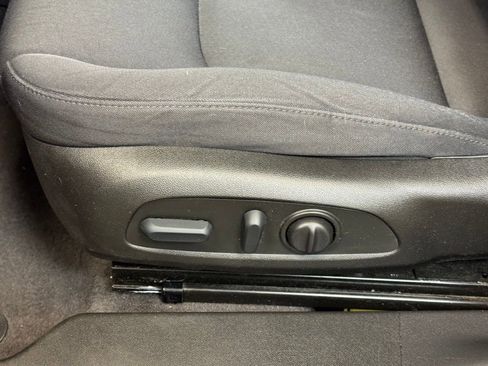 Used 2022 Chevrolet Malibu LT FWD image 11