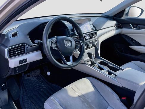 Used 2020 Honda Accord EX image 9