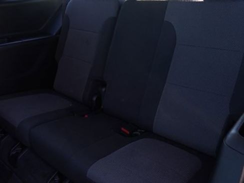 Used 2023 Chevrolet Traverse LT FWD image 16