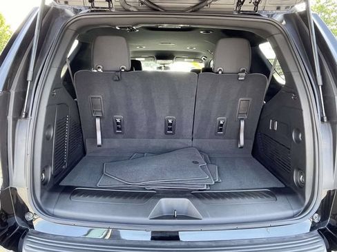 Used 2025 Chevrolet Tahoe LS AWD/4WD image 8