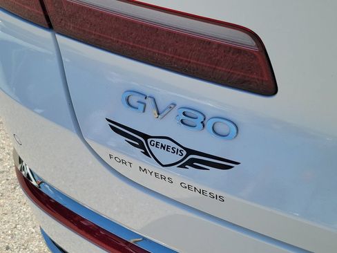 Certified 2025 Genesis GV80 3.5T Prestige AWD/4WD image 7