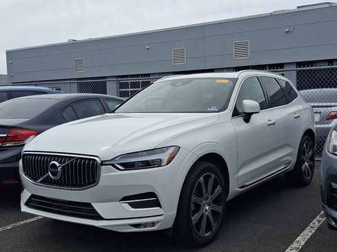 Used 2021 Volvo XC60 T5 Inscription AWD/4WD image 3