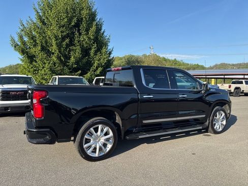 Used 2025 Chevrolet Silverado 1500 High Country w/ Technology Package AWD/4WD image 20