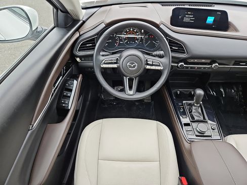 Used 2023 MAZDA CX-30 AWD 2.5 S w/ Premium Package image 11