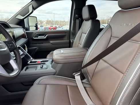 New 2026 GMC Sierra 2500 Denali w/ Denali Reserve Package image 5