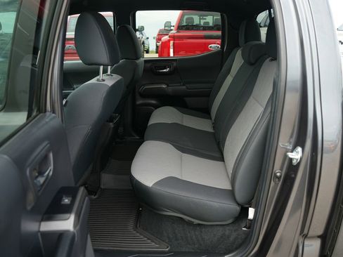 Used 2023 Toyota Tacoma TRD Sport image 23