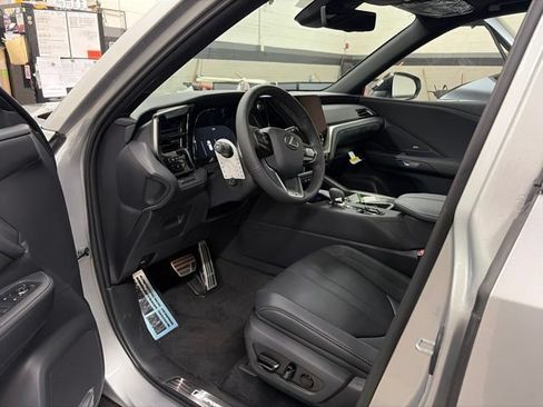New 2026 Lexus TX 500h AWD w/ Technology Package image 17