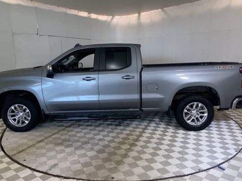 Used 2023 Chevrolet Silverado 1500 LT AWD/4WD image 8