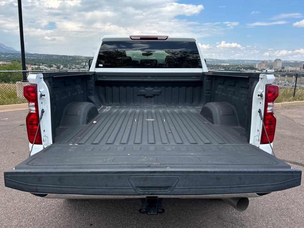Used 2022 Chevrolet Silverado 2500 LT w/ Convenience Package AWD/4WD image 5