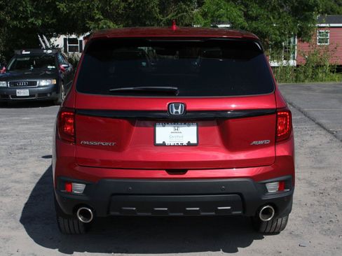 Used 2025 Honda Passport EX-L image 6