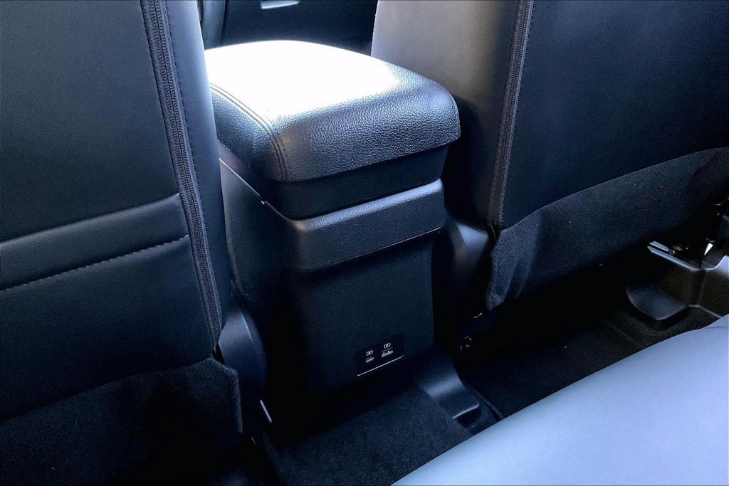 Used 2025 Mitsubishi Outlander Sport AWD image 34