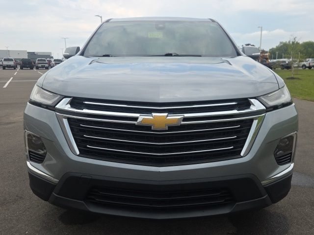Used 2023 Chevrolet Traverse LT FWD image 3