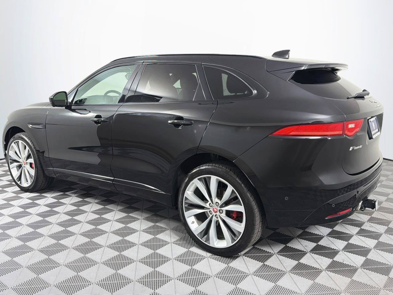 Used 2018 Jaguar F-PACE S AWD/4WD image 8
