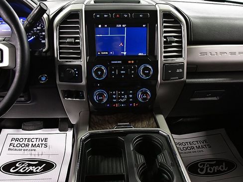 Used 2017 Ford F250 Lariat w/ Lariat Ultimate Package image 25