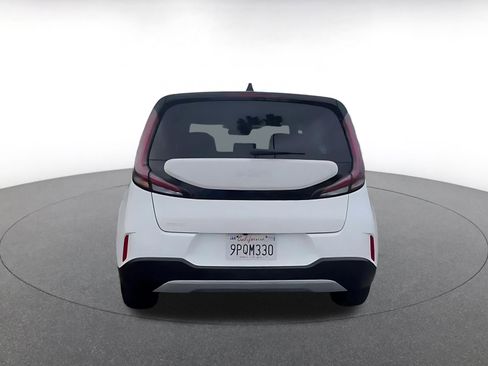 Used 2025 Kia Soul LX w/ LX Technology Package image 12