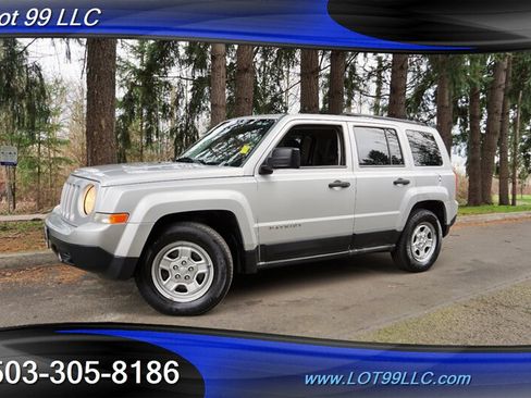 Used 2011 Jeep Patriot Sport FWD image 5