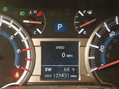 Used 2018 Toyota 4Runner TRD Off-Road AWD/4WD image 16