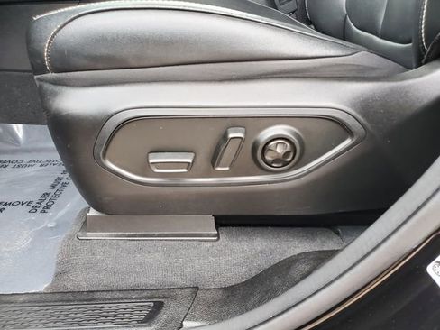 Used 2023 Jeep Grand Cherokee L Limited image 5