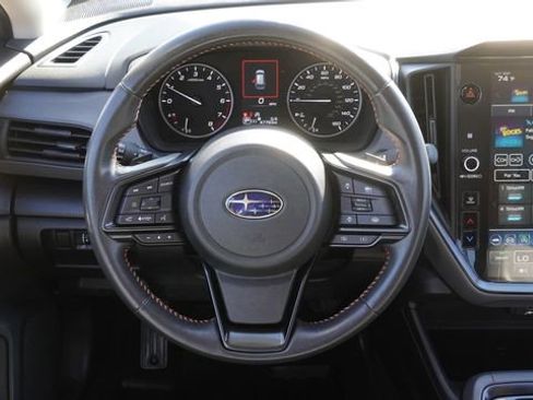 Used 2024 Subaru Crosstrek 2.5i Limited AWD/4WD image 18