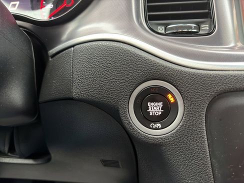 Used 2020 Dodge Charger SXT w/ Blacktop Package image 22